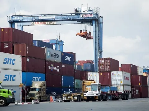 Loạt nghị định, thông tư được ban hành, Bộ Công Thương hỏa tốc tháo gỡ các lô hàng hóa chất mắc kẹt