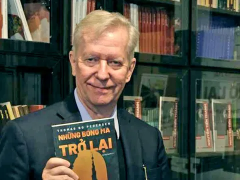Cuốn tiểu thuyết từ tình yêu Việt Nam của Thomas Bo Pedersen