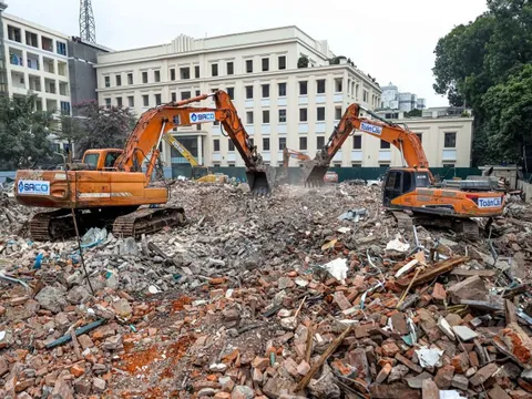 Đang giải phóng mặt bằng khu đất 'kim cương' sát hồ Gươm để làm quảng trường phía đông