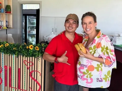 Tiệm bánh mì Việt nổi tiếng ở Australia đóng cửa