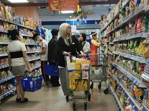 Thị trường Tết: Hàng Việt thắng thế