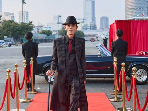 Trước tiệc tất niên như đi thảm đỏ của cà phê muối chú Long