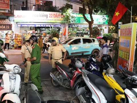 Trả lại vỉa hè, lòng đường: Bạn đọc tiếp tục cung cấp thêm nhiều “điểm nóng”