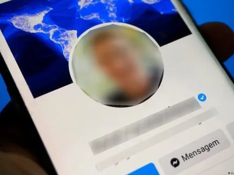 Công an cảnh báo nóng về "Facebook tick xanh"