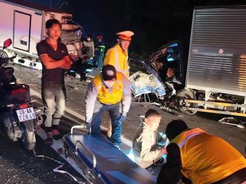 Tai nạn giao thông nghiêm trọng lúc hơn 3 giờ sáng, 2 người tử vong