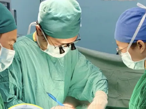 Bác sĩ cảnh báo nguy cơ từ hạt đồ chơi gây tắc ruột ở trẻ em