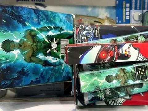 Hình ảnh ma túy 'núp bóng' thuốc lá điện tử, thảo mộc nhắm vào giới trẻ