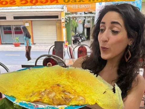 Khách Tây khen nức nở món ăn Việt, quay lại 3 lần trong năm