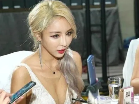 Du khách Đài Loan bị từ chối nhập cảnh vì điện thoại có chứa ảnh khỏa thân