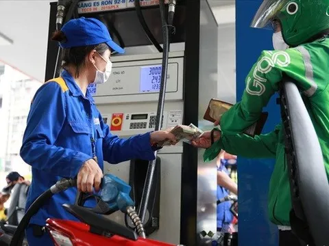 Hơn 20 thương nhân kinh doanh xăng dầu dừng hoạt động trong năm 2025