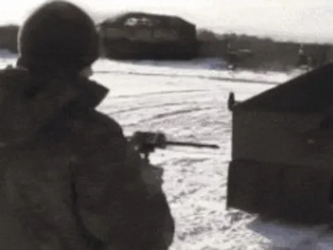 Thiết giáp khác thường của Nga xung trận: "Sát thủ" quật hạ UAV