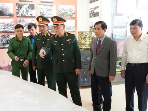 Đại tướng Nguyễn Trọng Nghĩa thăm, chúc Tết tại Quảng Trị