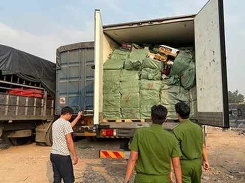 Phát hiện gần 29 tấn thực phẩm trôi nổi, nhiều mặt hàng 'hot' suýt lên bàn ăn