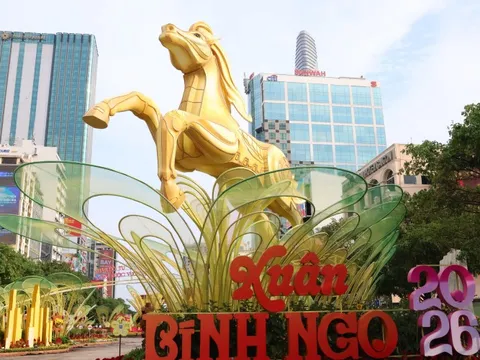 TPHCM: Đi xem Đường hoa Nguyễn Huệ gửi xe ở đâu?