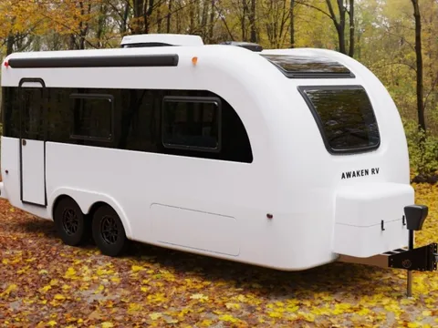 Bỏ phố về rừng theo cách đại gia: Nhà di động thách thức mọi thời tiết, nội thất như khách sạn 5 sao