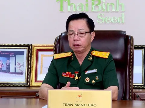 Từ ký ức về nạn đói 1945, người thương binh từ bỏ vị trí cán bộ để về làm công nhân, tạp vụ, đến quyết định "trái cơ chế" để thay đổi đời sống nông dân