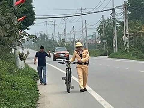 CSGT đồng loạt kiểm tra: Phát hiện tài xế xe buýt, người đi xe đạp vi phạm nồng độ cồn
