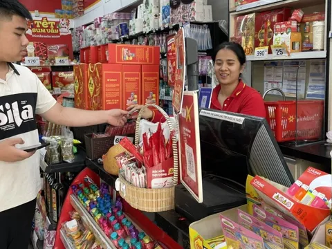 Mùng 1 Tết thị trường 'êm', cảnh báo phí giữ xe tăng mấy ngày Tết