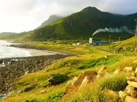 Say đắm cung đường Bãi Nhát giữa miền xanh Côn Đảo