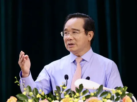 Chủ tịch UBND TPHCM chúc Tết đồng bào, cán bộ, chiến sĩ thành phố và kiều bào