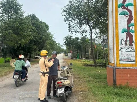 CSGT TP Huế lập nhiều tổ công tác xử lý "ma men" dịp Tết