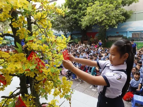 Gần 2,6 triệu học sinh TP.HCM rộn ràng trở lại trường sau Tết