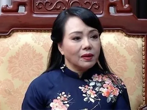 Bà Nguyễn Thị Kim Tiến và những lần được cấp dưới chia tiền tỷ