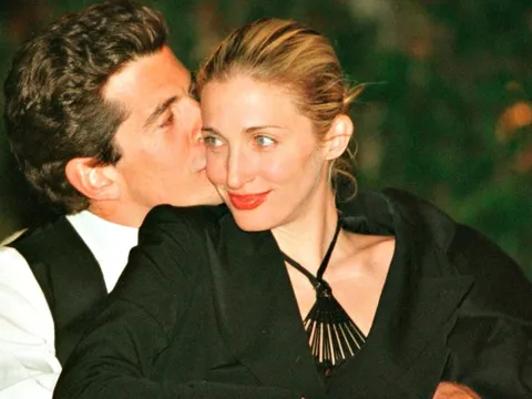 Tủ đồ tối giản của con dâu Tổng thống Kennedy