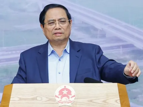 Thủ tướng: Thúc đẩy khởi công đường sắt kết nối Bến Thành - Suối Tiên - Tân Sơn Nhất với Long Thành