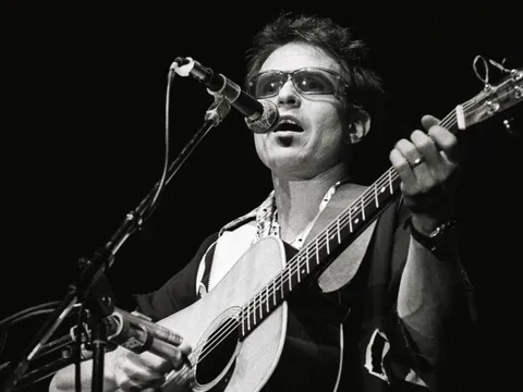 Country Joe McDonald, nghệ sĩ viết nhạc phản đối chiến tranh Việt Nam, qua đời