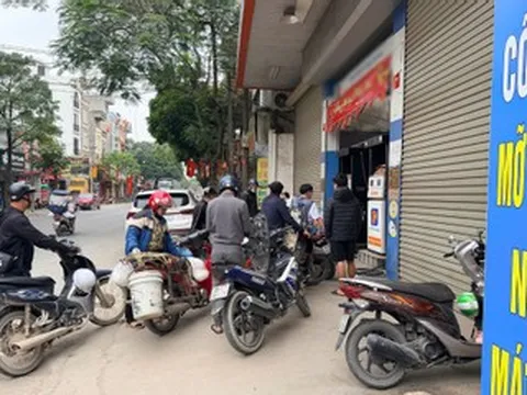 Hà Nội sẽ xử lý cây xăng găm hàng, gây khan hiếm nguồn cung