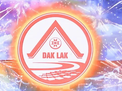 Trao giải nhất thiết kế biểu trưng tỉnh Đắk Lắk cho tác giả người Đà Nẵng