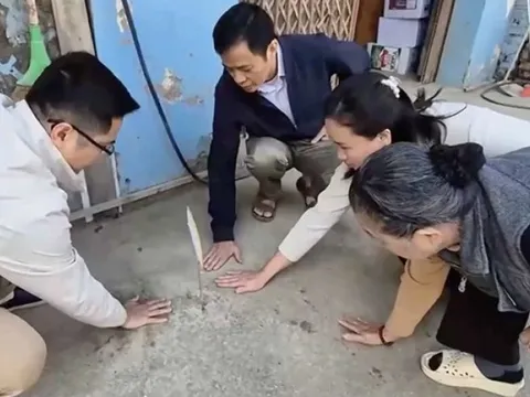 Khoảnh vỉa hè ở Hà Nội nóng bất thường trên 40 độ C