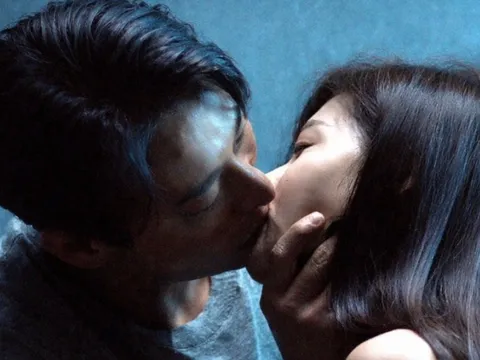 Cuộc đối đầu trong Climax, Thanh xuân rực rỡ, Truyền thuyết hồ thiêng