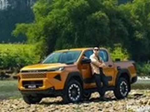 Toyota Hilux 2026: Viết tiếp hành trình phiêu lưu không giới hạn
