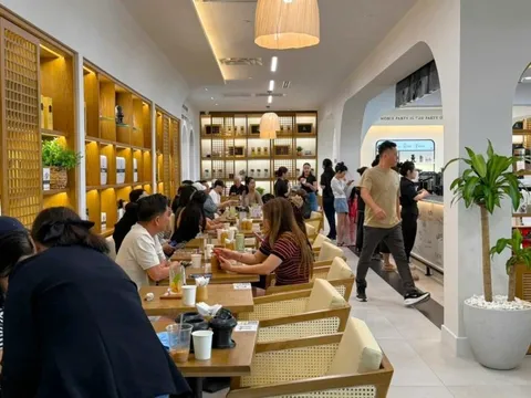 Cửa hàng cà phê mới của ông Đặng Lê Nguyên Vũ tại Mỹ