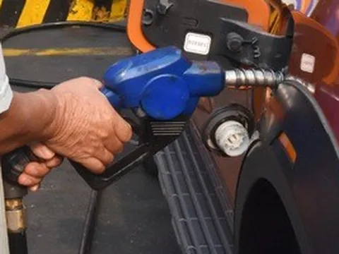 Phó Thủ tướng yêu cầu ngăn chặn buôn lậu, vận chuyển trái phép xăng dầu qua biên giới