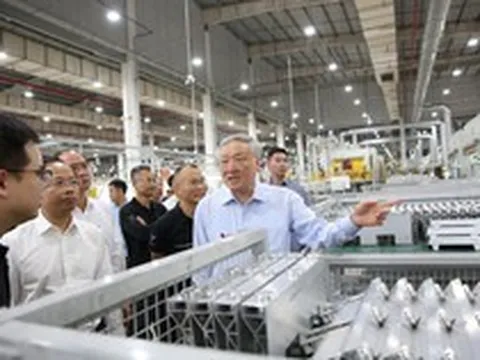 Thăm nhà máy VinFast, Phó Thủ tướng chỉ ra hướng đi tiên phong của Tập đoàn tỷ phú Phạm Nhật Vượng