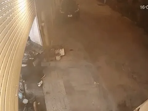 Công an vào cuộc vụ nhóm người xông vào nhà, kéo người đàn ông ra đường hành hung