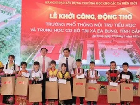 Xây trường mới cho học sinh vùng biên
