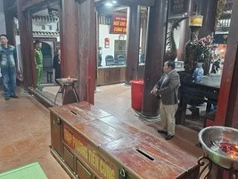 Móc túi khách hành hương tại chùa Hương, người đàn ông 72 tuổi bị khởi tố