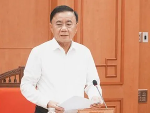 Bộ Chính trị: Bảo đảm nguồn cung, ổn định giá nhiên liệu trong tình hình mới