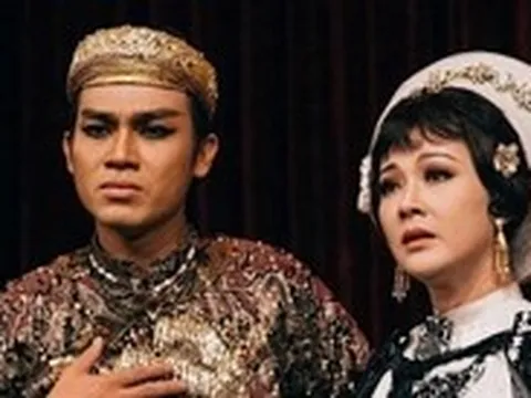 Cứ diễn Tiếng trống Mê Linh lại bị 'hạch tội', chuyện gì đang xảy ra?