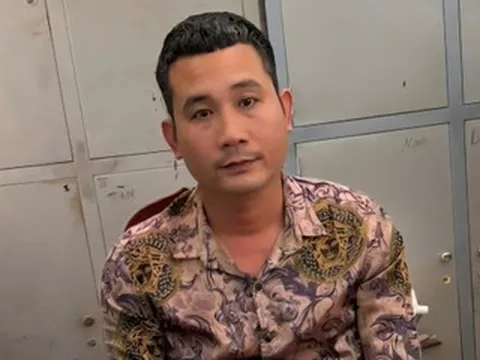 Tranh chấp chỗ đậu xe, tài xế đâm chết người tại trạm dừng chân