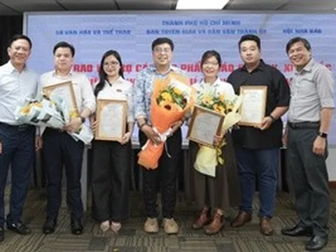 Khen thưởng 70 tác phẩm báo chí xuất sắc viết về TPHCM