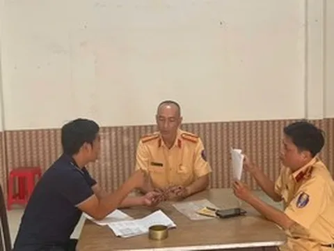 TPHCM: Xử lý tài xế xe khách vi phạm trên đường Tân Sơn