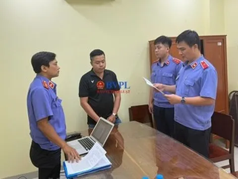 Vụ nữ sinh bị tông tử vong ở Vĩnh Long: Tước danh hiệu Công an nhân dân 2 cựu cán bộ