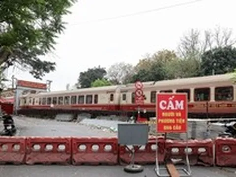 Cấm xe máy, người đi bộ qua cầu Long Biên 60 ngày để sửa chữa