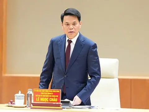 Chủ tịch TP Hải Phòng yêu cầu cắt giảm 50% thời gian giải quyết thủ tục hành chính