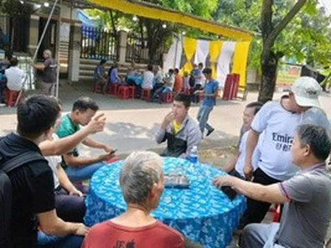 Vụ tài xế taxi bị bắn chết: Vợ nạn nhân kể lại cuộc gọi cuối với chồng